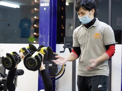 トレーナーCの写真1