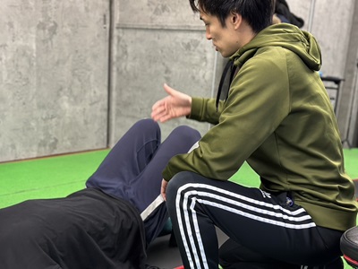 トレーナーBの写真2
